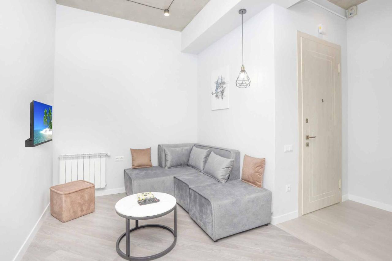 Stay Inn Apartments On Amiryan 26/4 Erevan Exterior foto